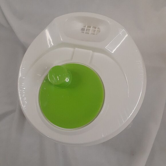 Salad Spinner - NWOT - Picture 2 of 2